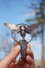 Load image into Gallery viewer, Luminescent Cicada