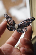 Load image into Gallery viewer, Petroleum Quartz Cicada Sprite (17-year)