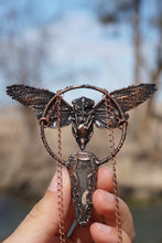 Load image into Gallery viewer, Luminescent Cicada