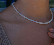 Load image into Gallery viewer, Dainty Opal Necklace